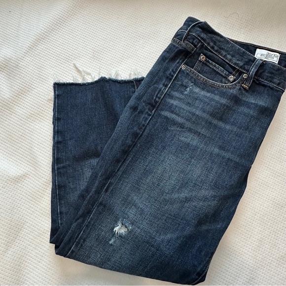 Gap 1969 Distressed Jeans - Picture 6 of 6